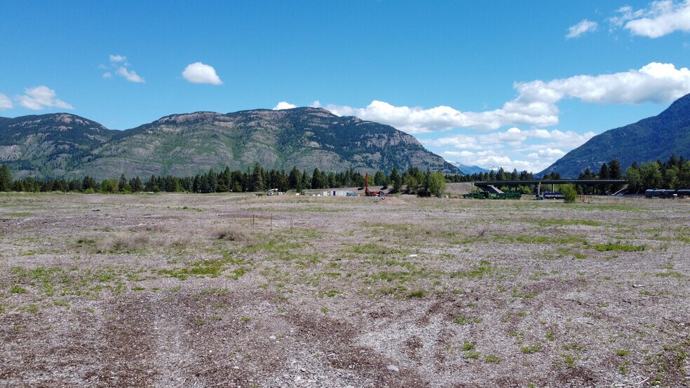 NHN North Fork Road, Columbia Falls, MT à vendre - Aérien – Image 1 sur 11