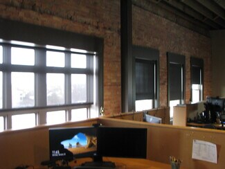 Plus de détails pour 124 N Broadway, De Pere, WI - Bureau, Bureau/Local commercial à louer