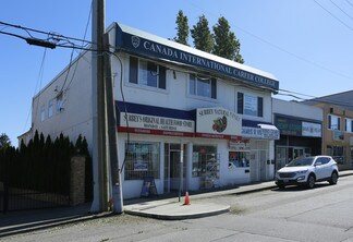 Plus de détails pour 13585 King George Blvd, Surrey, BC - Local commercial à vendre