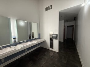 3562-3582 Eastham Dr, Culver City, CA à louer Photo intérieure– Image 2 sur 19