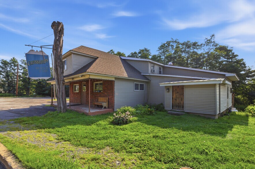225 Owego Turnpike, Waymart, PA à vendre - Photo de l’immeuble – Image 3 sur 69