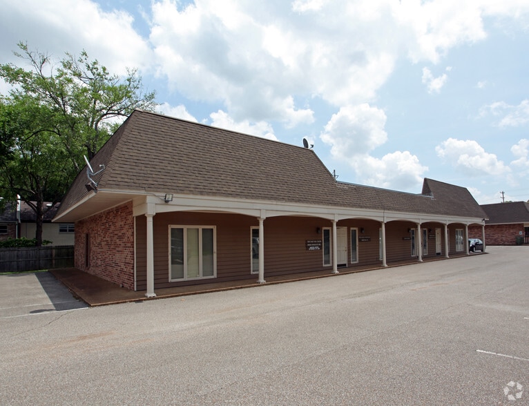 5500 Poplar Ave, Memphis, TN à louer - Photo de l’immeuble – Image 3 sur 9