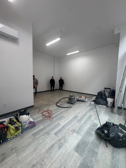 401 W 52nd St, New York, NY à louer - Photo de l’immeuble – Image 2 sur 4