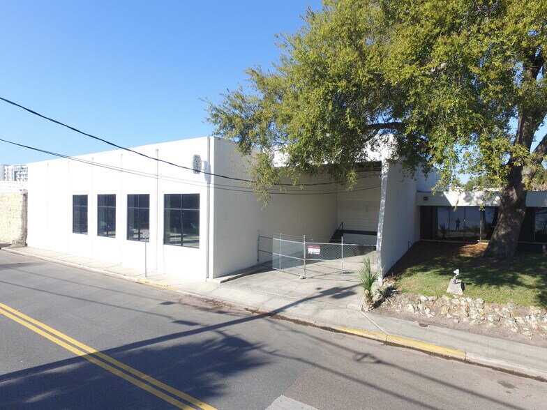 1900 Alden Rd, Orlando, FL à louer - Photo de l’immeuble – Image 1 sur 10