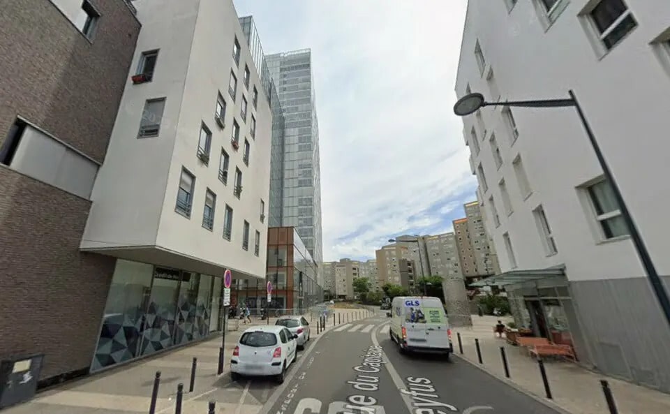 Local commercial dans Montreuil à louer Photo de l’immeuble– Image 1 sur 2