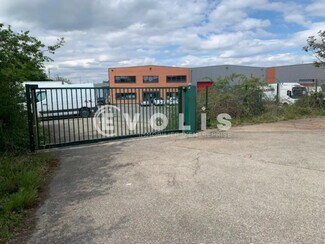Plus de détails pour 5 Route Du Dôme, Chaponost - Bureau, Local d'activités à louer