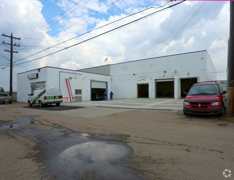 2 Bldgs, Co. & Equip portefeuille de 2 biens à vendre sur LoopNet.fr - Photo de l’immeuble – Image 1 sur 2