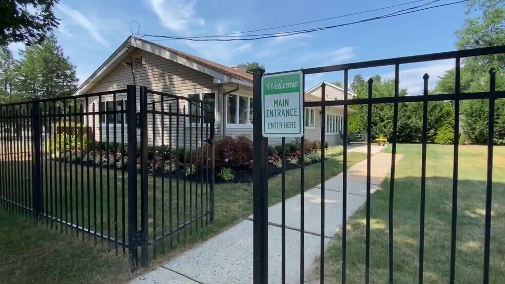 81 Somerset Dr, Willingboro, NJ à vendre - Vidéo sur l’annonce professionnelle – Image 2 sur 16