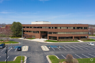 2851 Charlevoix Dr SE, Grand Rapids, MI - VUE AÉRIENNE  vue de carte