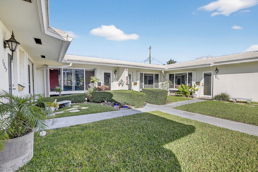 2853 NE 30th St, Fort Lauderdale, FL à vendre - Photo de l’immeuble – Image 2 sur 3