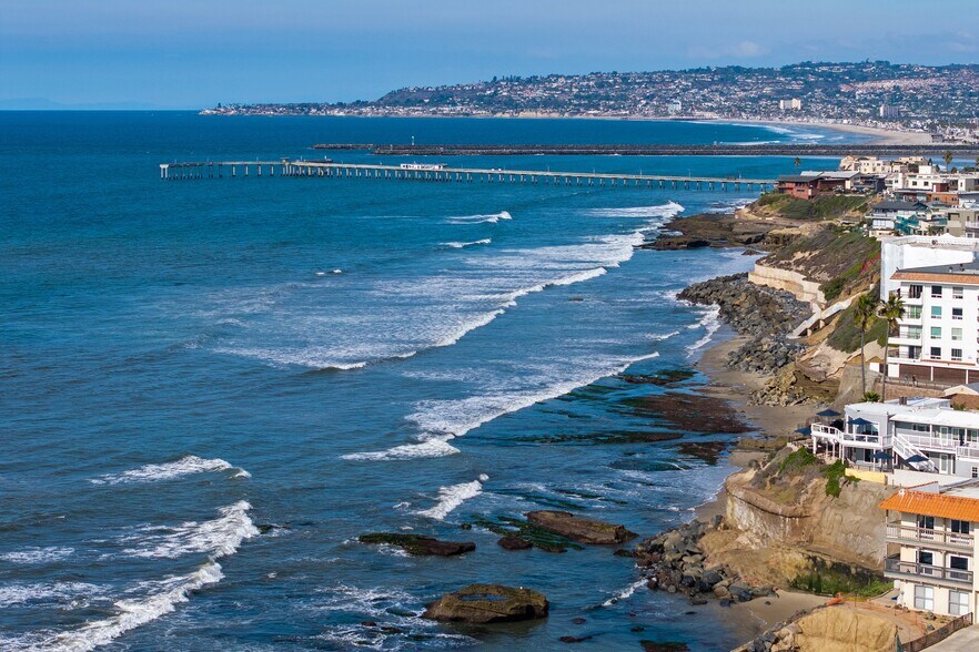 1476-80 Pescadero Dr, San Diego, CA à vendre - Photo de l’immeuble – Image 1 sur 55