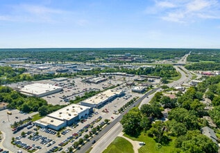 10111-10217 State Line Rd, Kansas City, MO à louer Photo de l’immeuble– Image 2 sur 11