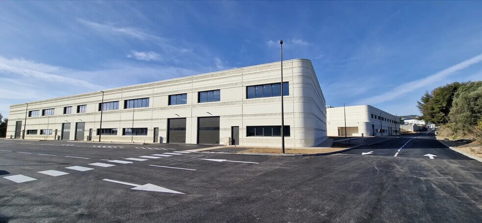 580 Avenue Du Serpolet, La Ciotat à louer - Photo de l’immeuble – Image 2 sur 6