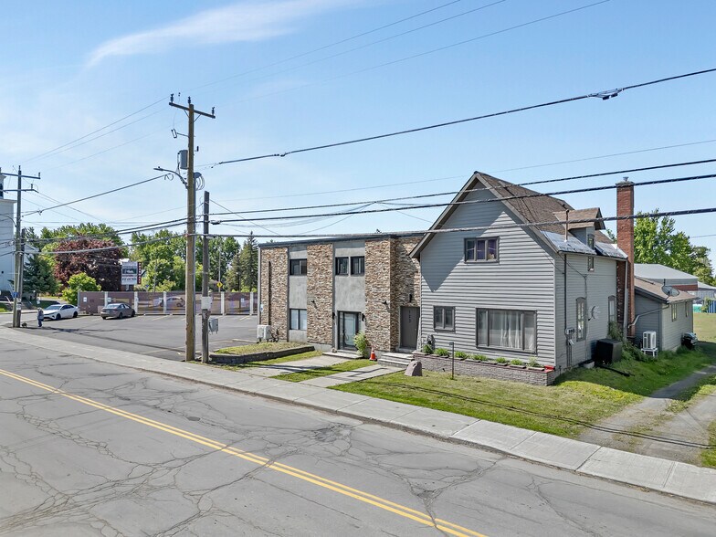 6610 Fourth Line Rd, Ottawa, ON à vendre - Photo de l’immeuble – Image 2 sur 7