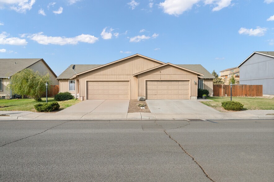 Leisek Way Units portefeuille de 10 biens à vendre sur LoopNet.fr - Photo de l’immeuble – Image 3 sur 6