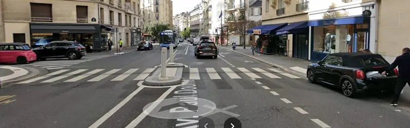 Local commercial dans Paris à louer - Photo de l’immeuble – Image 1 sur 4
