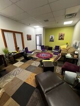 5877 Commerce St, Pittsburgh, PA à louer Photo intérieure– Image 2 sur 3
