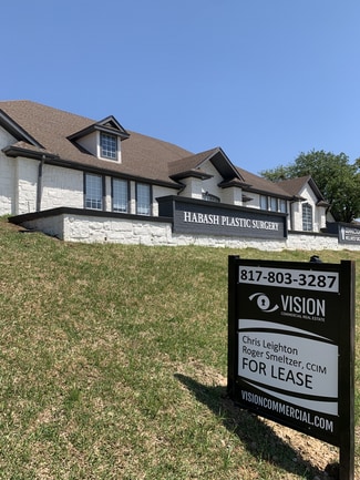 Plus de détails pour 1100 E Southlake Blvd, Southlake, TX - Bureau à louer