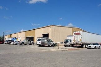Plus de détails pour 7329-7335 Caribou St, San Antonio, TX - Industriel/Logistique à louer
