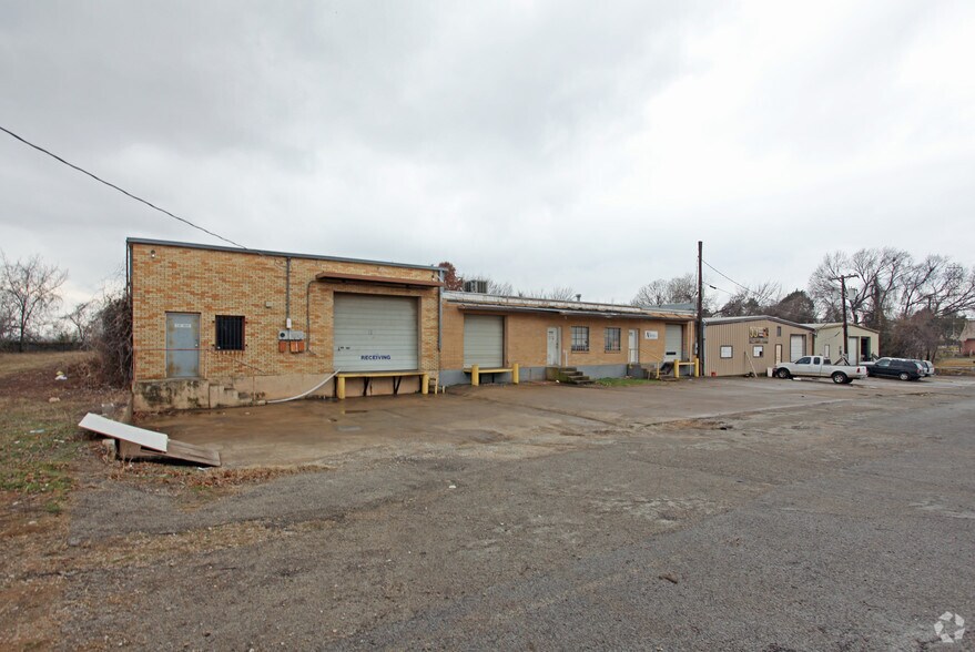 1110-1114 Maryland Dr, Irving, TX à louer - Photo de l’immeuble – Image 3 sur 3