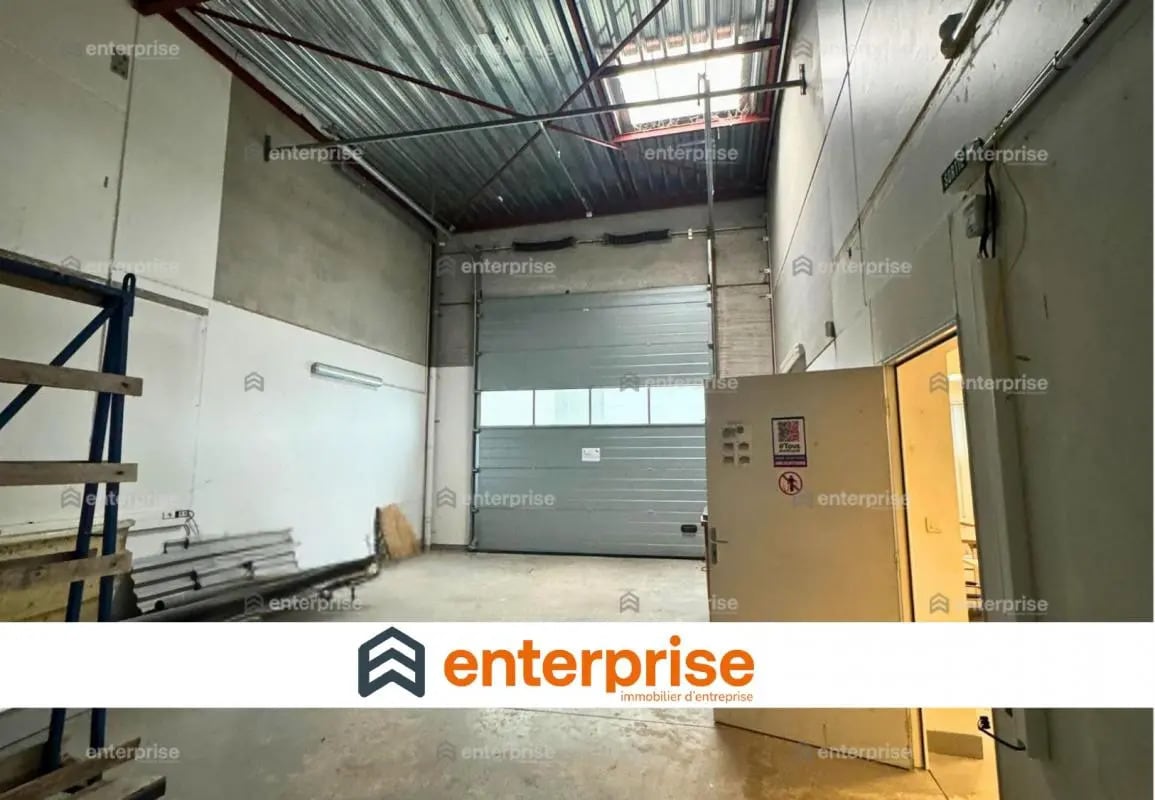Local d’activités dans Beauvais à louer Photo intérieure– Image 1 sur 4