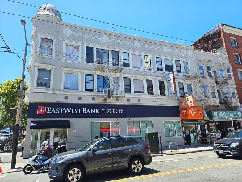 700 Broadway, San Francisco, CA à vendre - Photo de l’immeuble – Image 3 sur 16