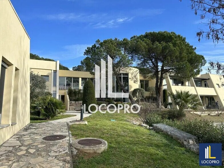 Bureau dans Valbonne à louer - Photo de l’immeuble – Image 2 sur 11