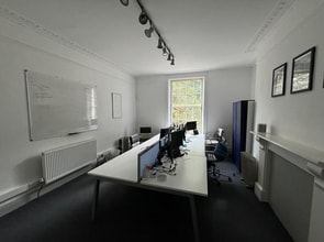 8 Well Walk, Cheltenham à louer Photo intérieure– Image 2 sur 2