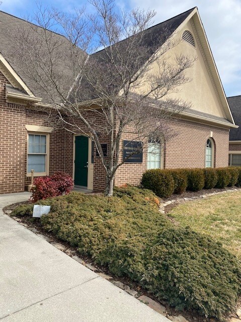 659 Emory Valley Rd, Oak Ridge, TN à louer Photo de l’immeuble– Image 1 sur 18