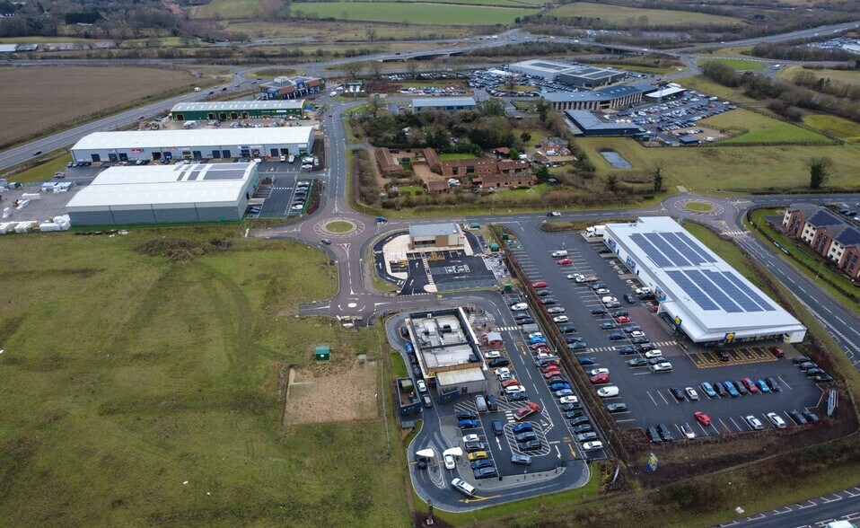 Broadland Gate, Brundall à vendre - Photo de l’immeuble – Image 1 sur 4