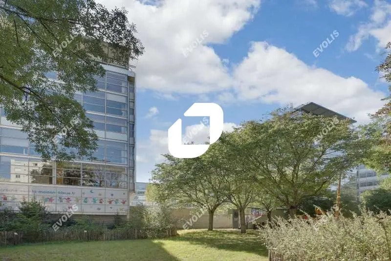 140 Avenue Jean Lolive, Pantin à louer - Photo de l’immeuble – Image 3 sur 26