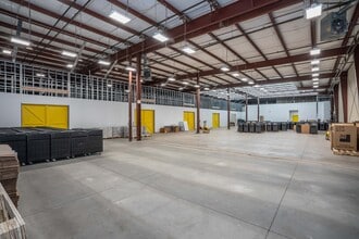 299 Industrial Ln, Torrington, CT à louer Photo intérieure– Image 1 sur 9