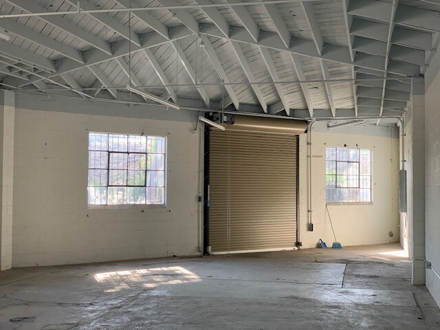 5650 W Washington Blvd, Los Angeles, CA à louer - Photo de l’immeuble – Image 2 sur 32