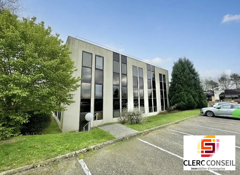 Bureau dans Mont-Saint-Aignan à louer Photo de l’immeuble– Image 1 sur 10