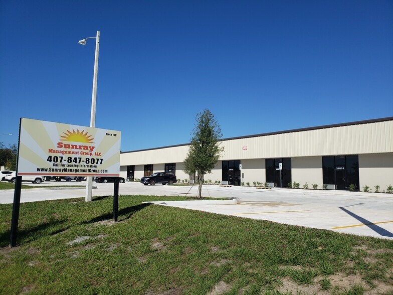 3501 Commerce Blvd, Kissimmee, FL à louer - Photo de l’immeuble – Image 1 sur 5