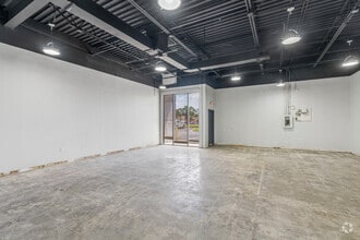 7041 Grand National Dr, Orlando, FL à louer Photo intérieure– Image 2 sur 2