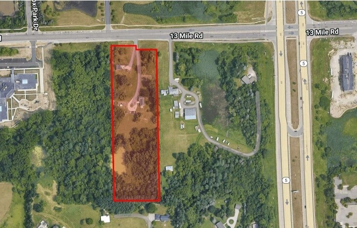 40705 W 13 Mile Rd, Novi, MI à vendre - Photo principale – Image 1 sur 1