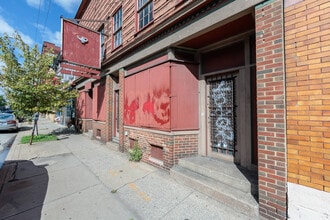 4134-4136 Lorain Ave, Cleveland, OH à louer Photo intérieure– Image 2 sur 13