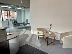 704-708 High Rd, Londres à louer Photo intérieure– Image 2 sur 8