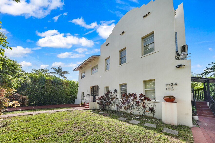 1924 SW 9th St, Miami, FL à vendre - Photo principale – Image 1 sur 12