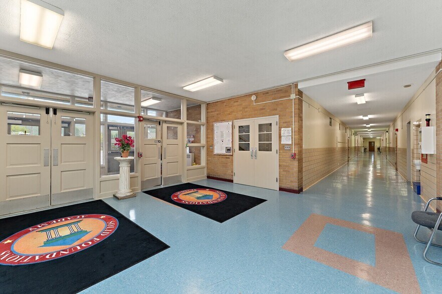 3953 Kirk Ave, Allison Park, PA à louer - Photo de l’immeuble – Image 2 sur 12