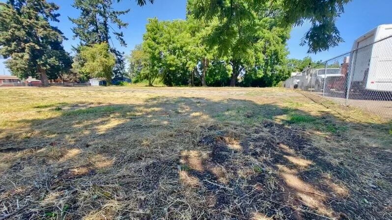 1260 Main St, Springfield, OR à vendre - Photo de l’immeuble – Image 3 sur 3