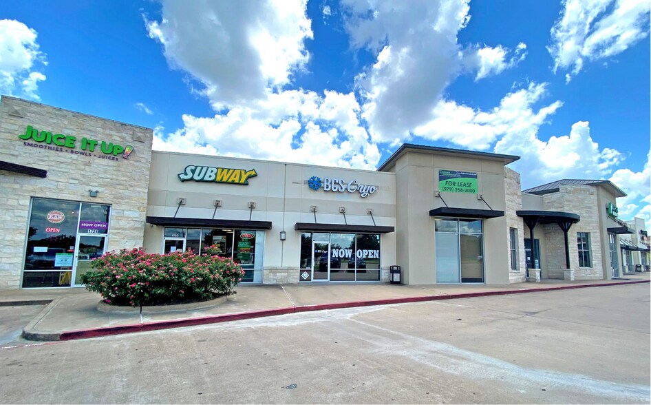 1704 Rock Prairie Rd, College Station, TX à louer - Photo de l’immeuble – Image 3 sur 5