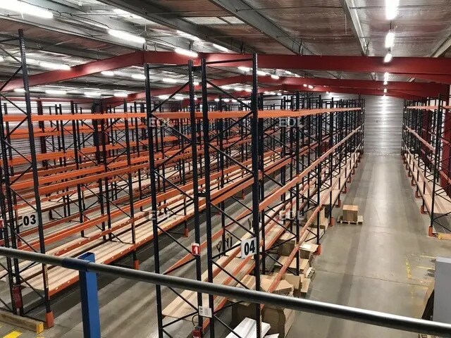 Plus de détails pour Industriel/Logistique à louer