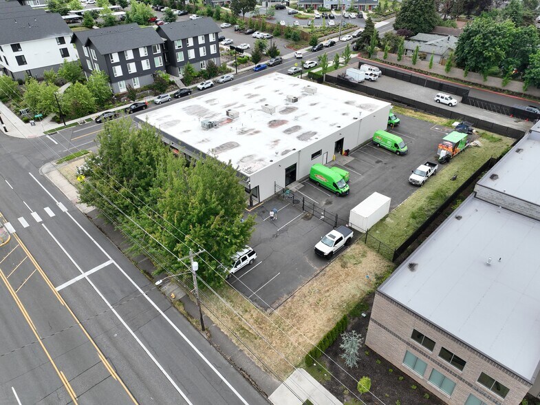 21640 SE Stark St, Gresham, OR à louer - Photo de l’immeuble – Image 2 sur 4