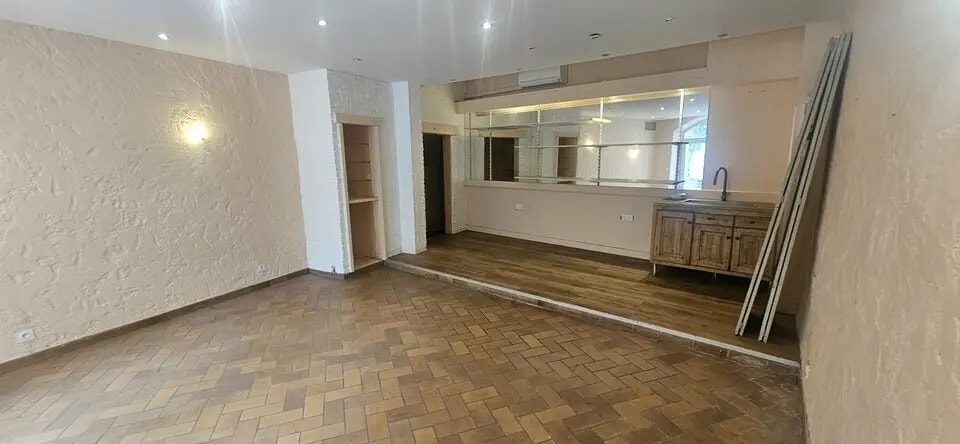 Local commercial dans Antibes à louer Photo intérieure– Image 1 sur 5