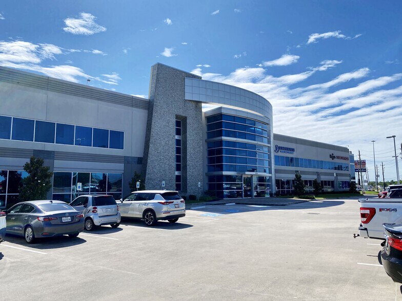 24624 Interstate 45, Spring, TX à vendre - Photo de l’immeuble – Image 2 sur 9