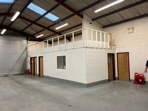 The Long Barn, Norton Farm, Selborne Rd, Alton à louer Photo intérieure– Image 2 sur 2