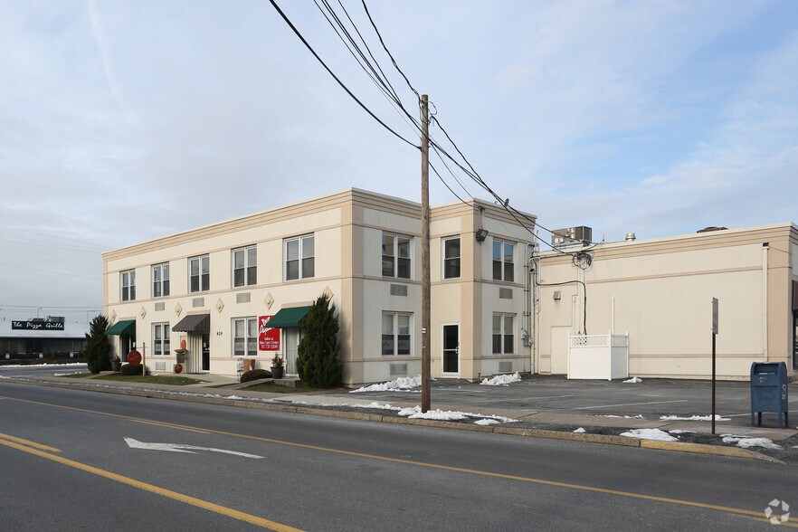 829 State St, Lemoyne, PA à louer - Photo principale – Image 1 sur 23