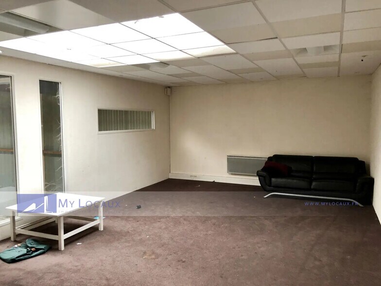 Local d’activités dans Beauchamp à louer - Photo intérieure – Image 3 sur 4